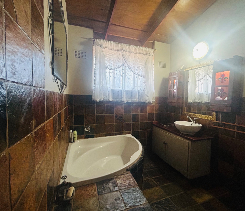 Property Ref No: 26042e.jpg