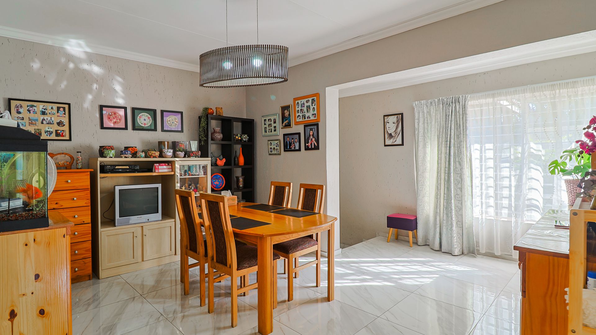 Property Ref No: 25587d.jpg