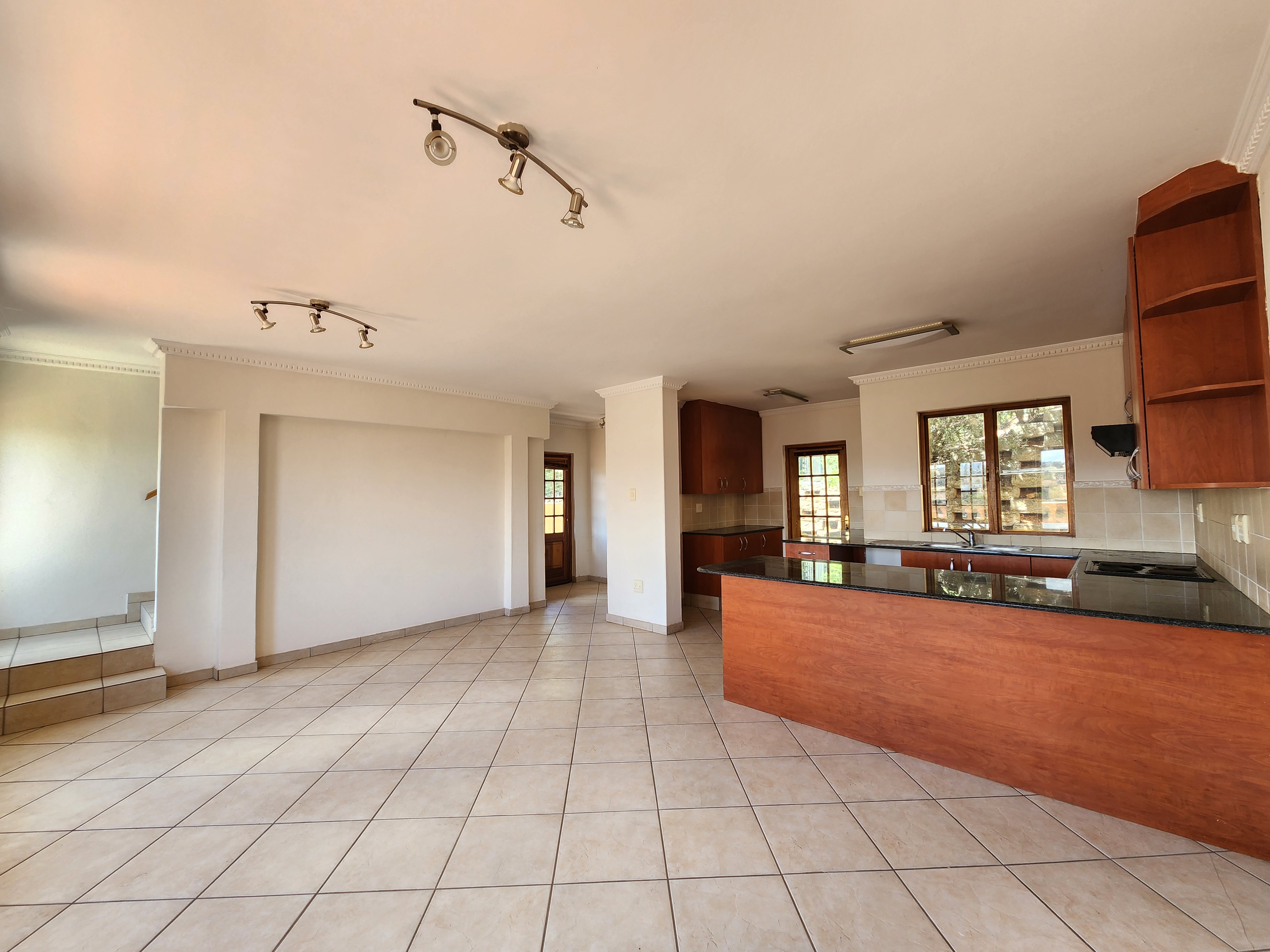 Property Ref No: 25667b.jpg
