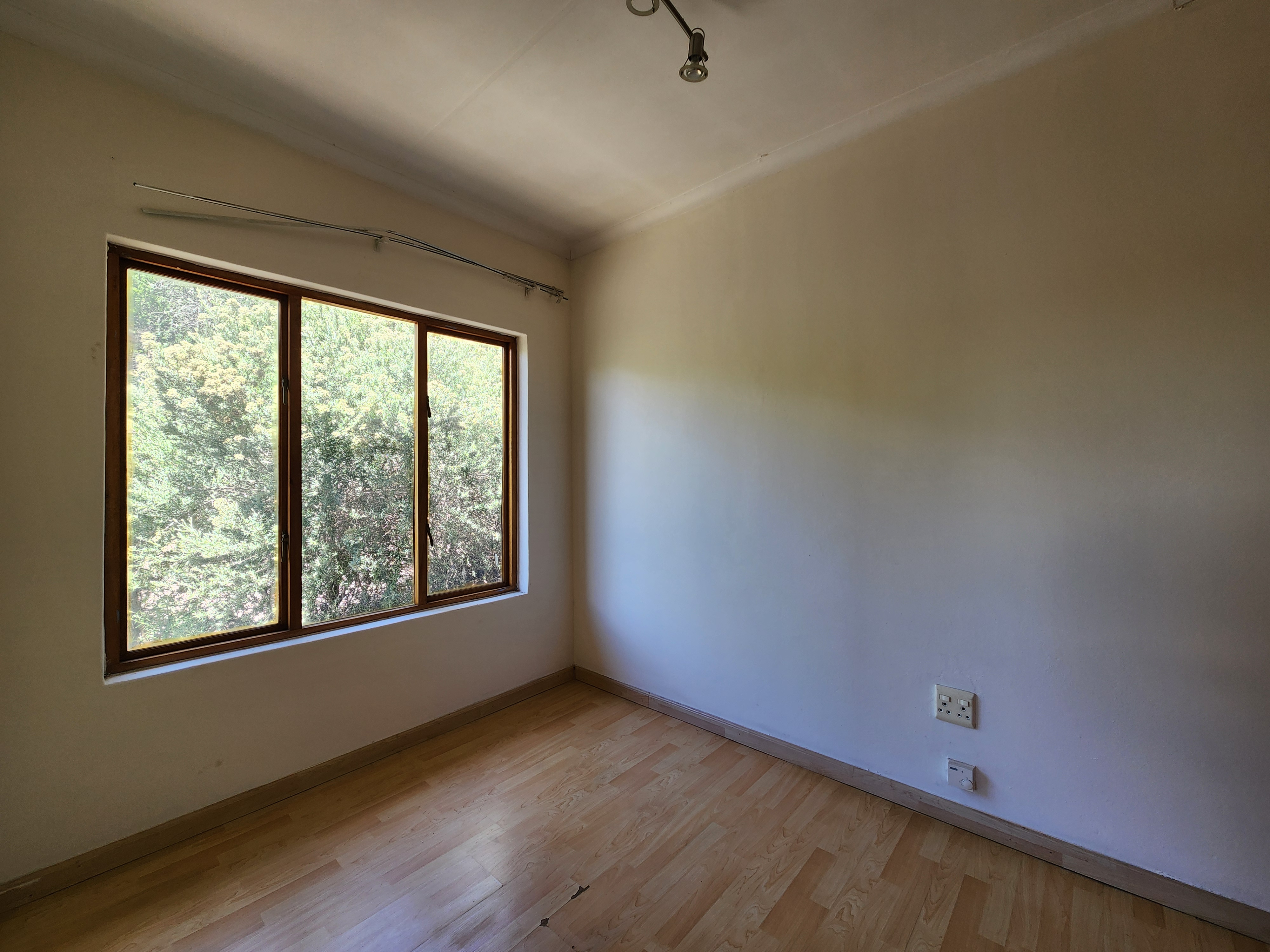 Property Ref No: 25667f.jpg