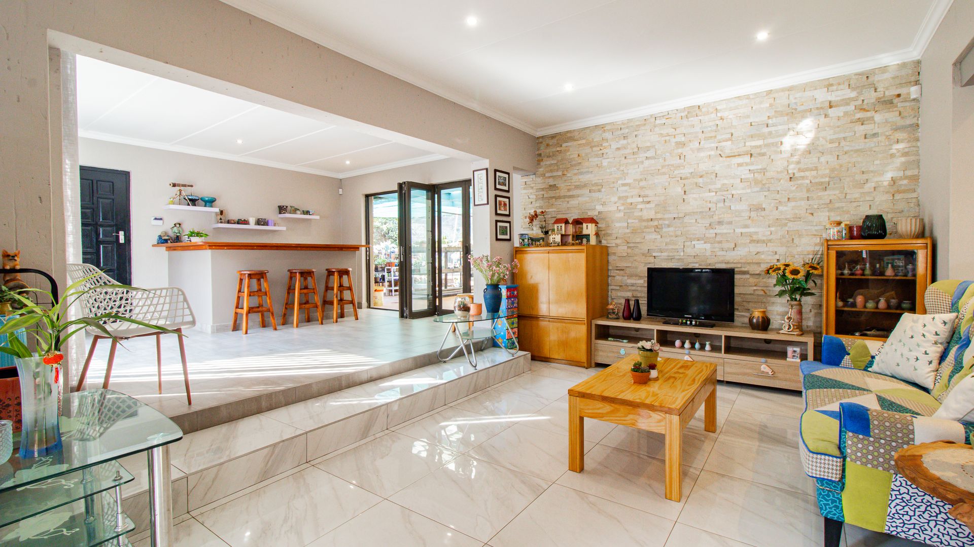 Property Ref No: 25587b.jpg