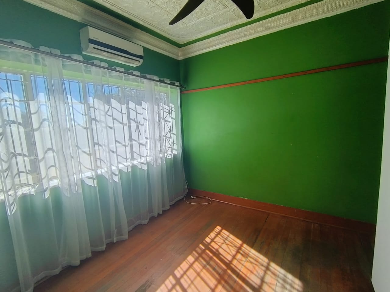 Property Ref No: 25751c.jpg