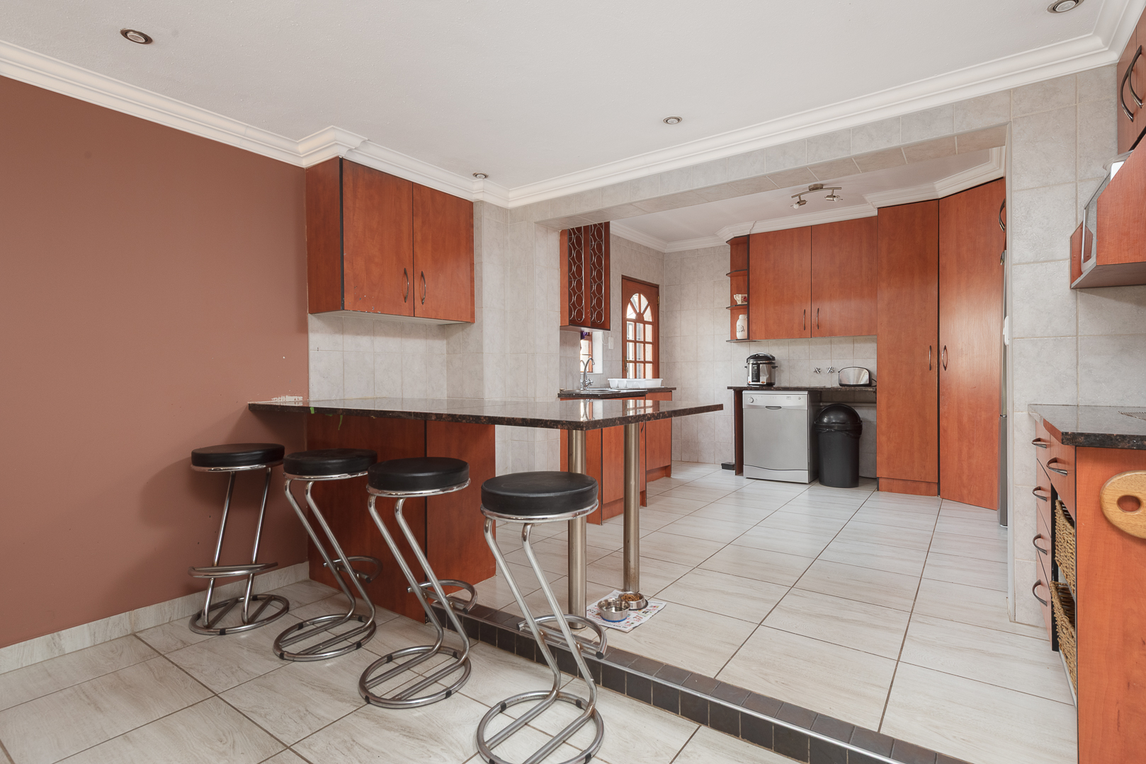 Property Ref No: 25897c.jpg