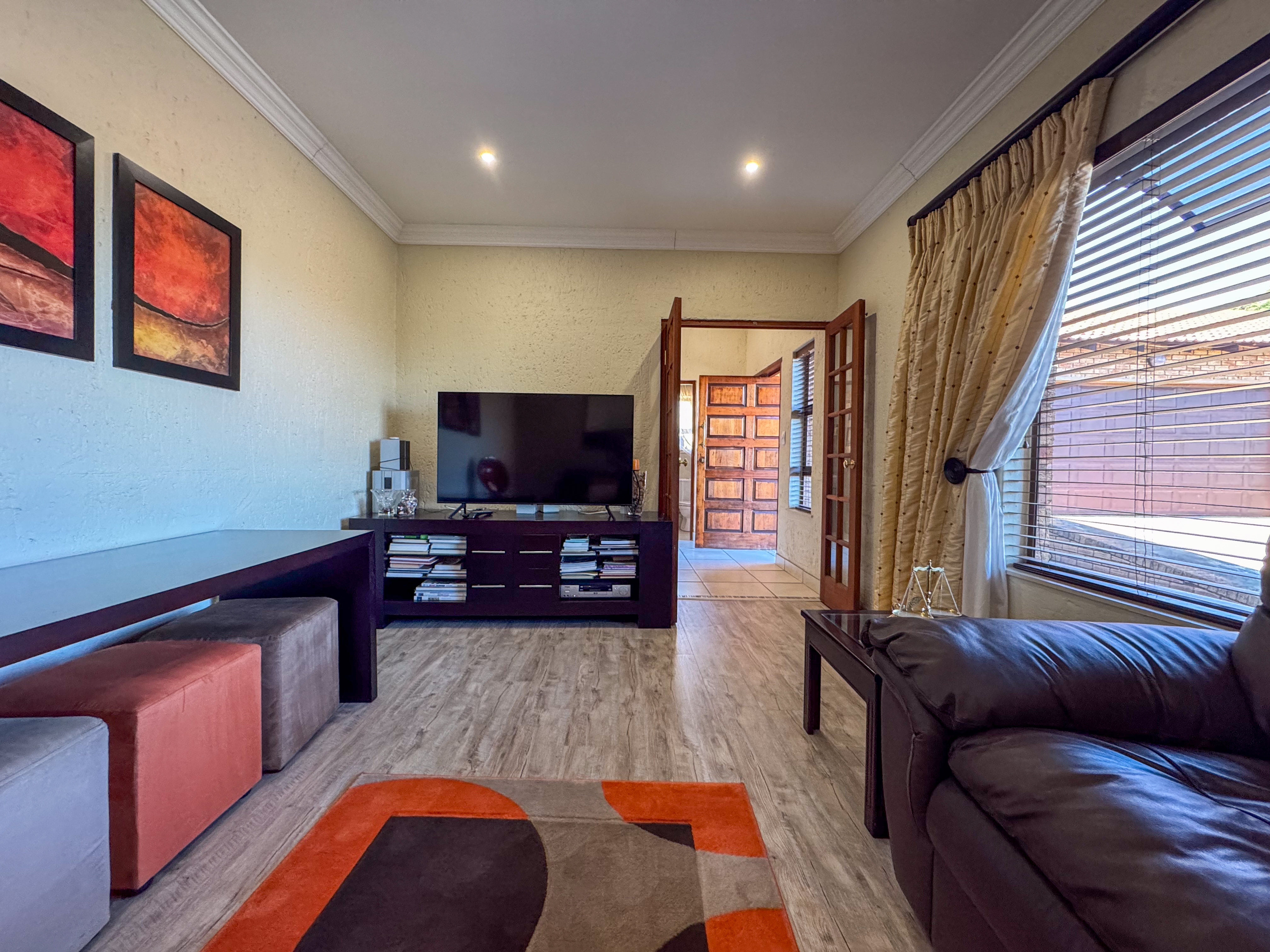 Property Ref No: 25969b.jpg