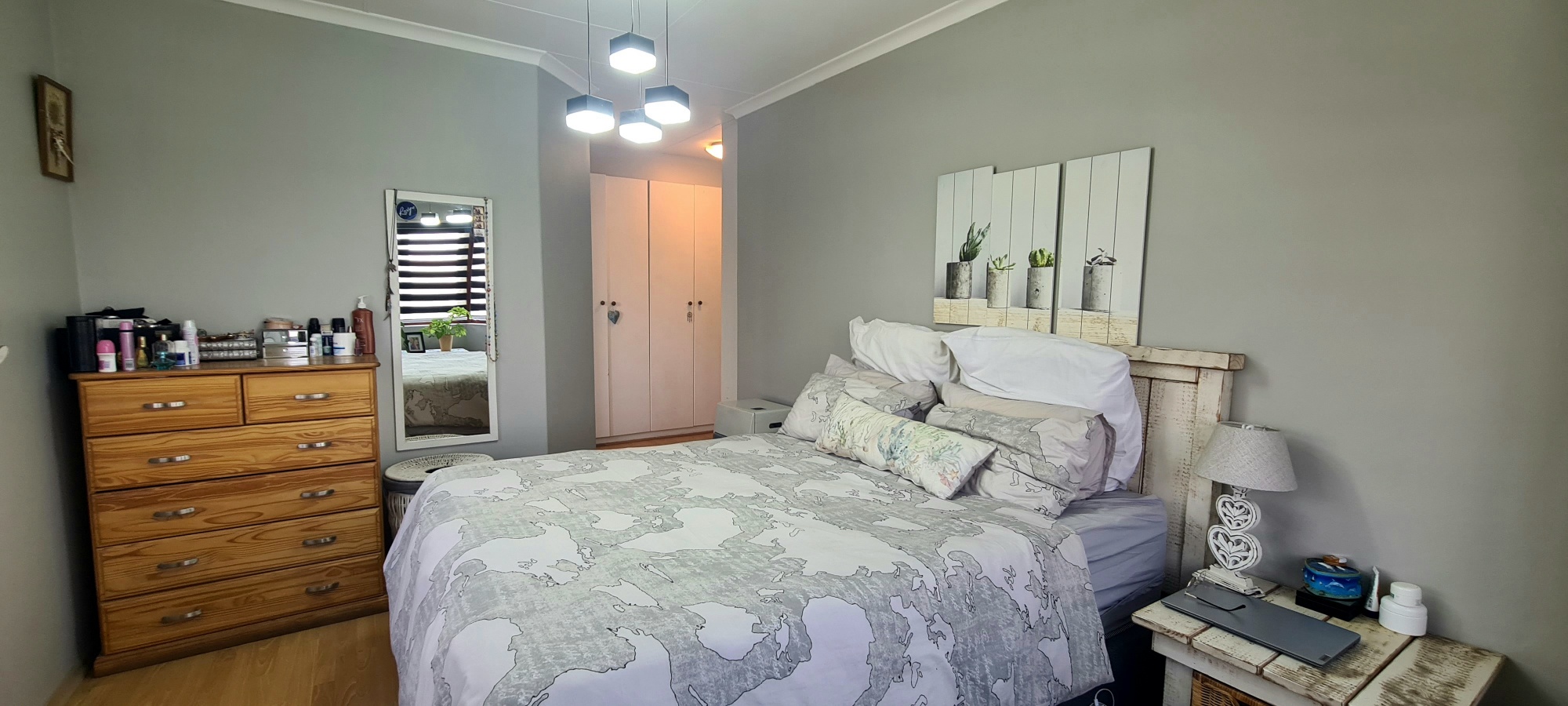 Property Ref No: 25565f.jpg