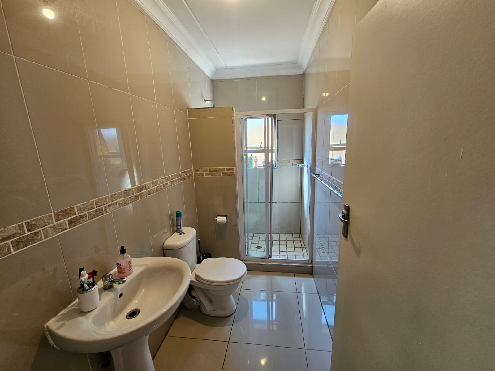 Property Ref No: 25875g.jpg