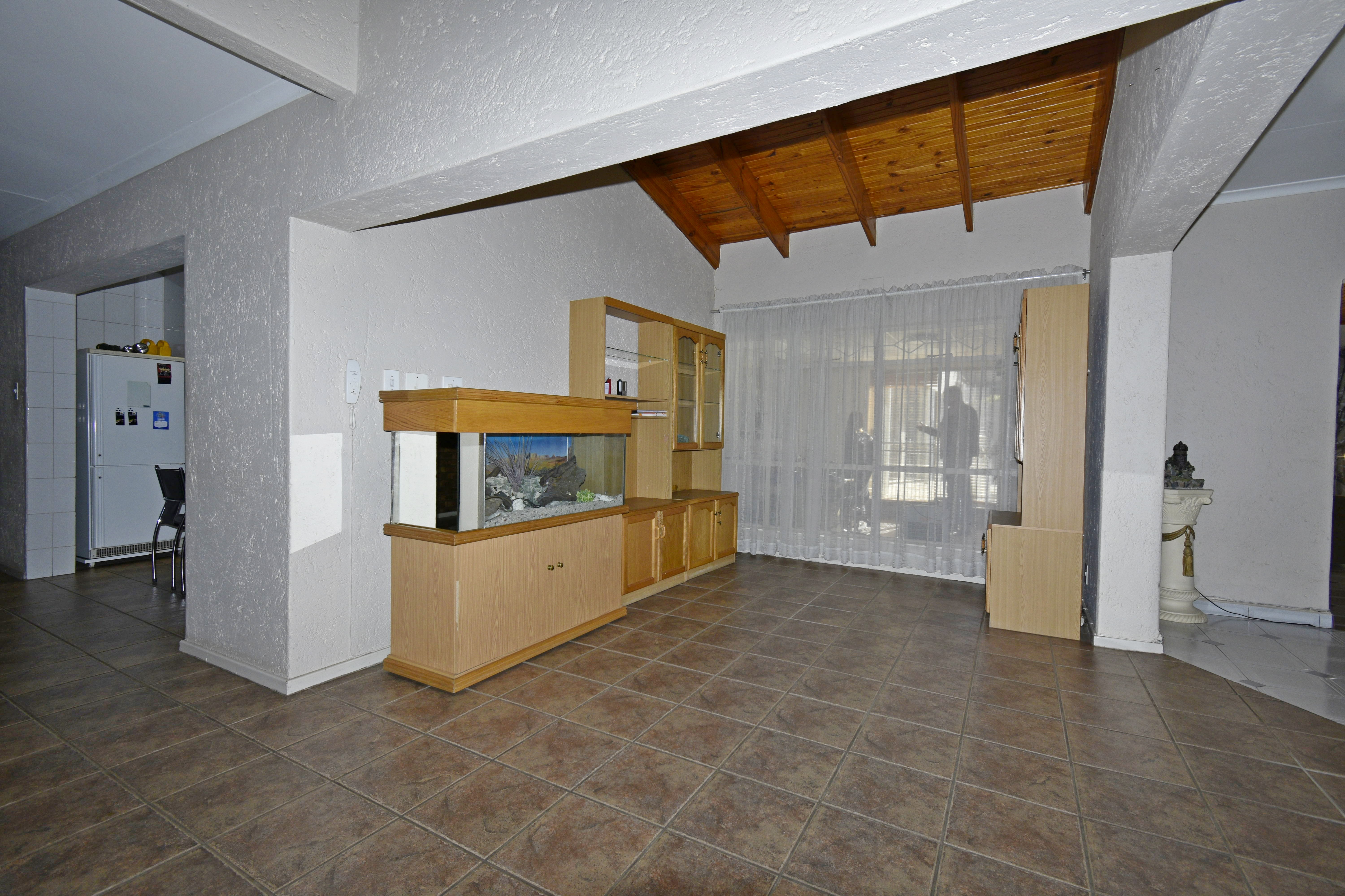 Property Ref No: 24644b.jpg