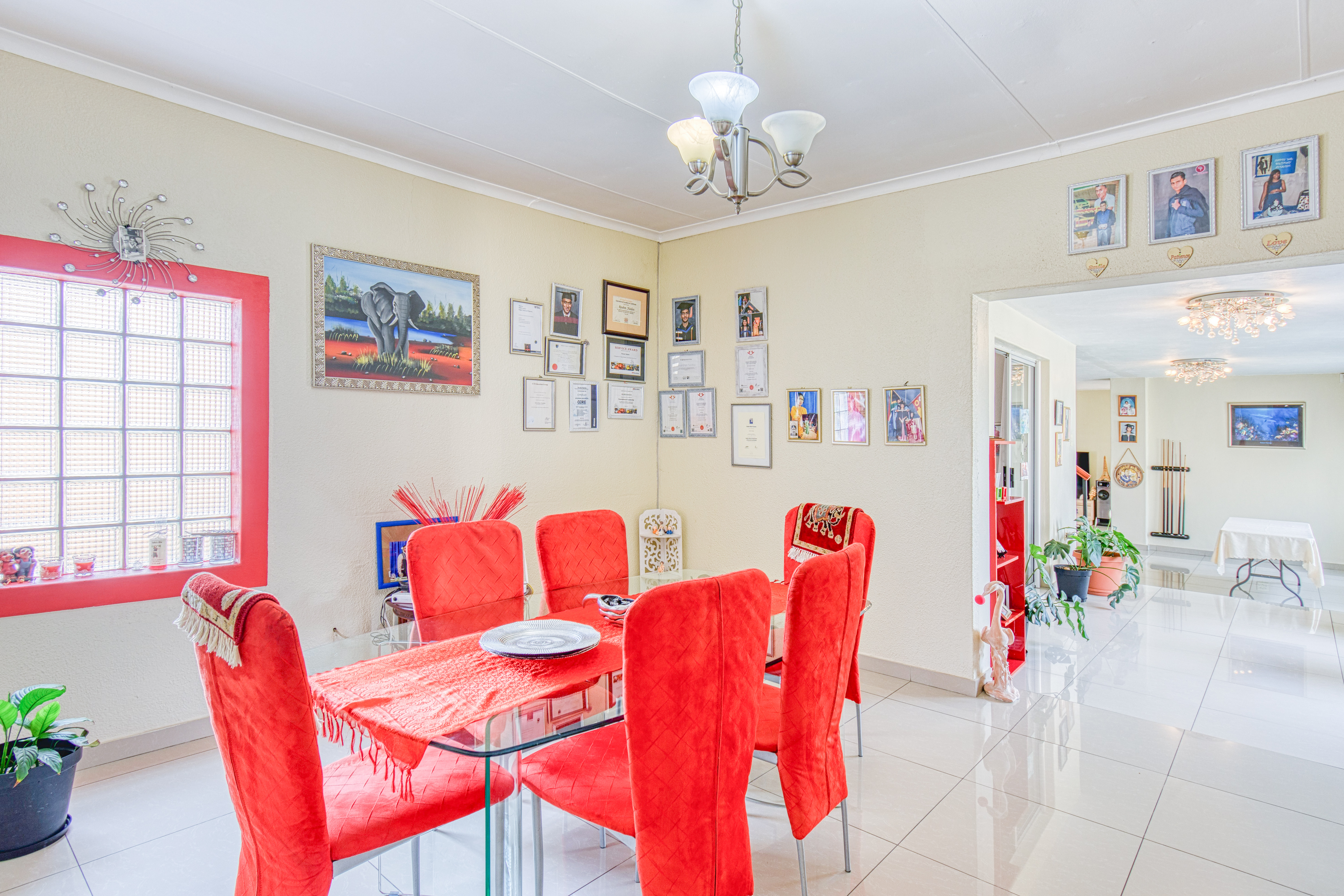 Property Ref No: 25866d.JPG