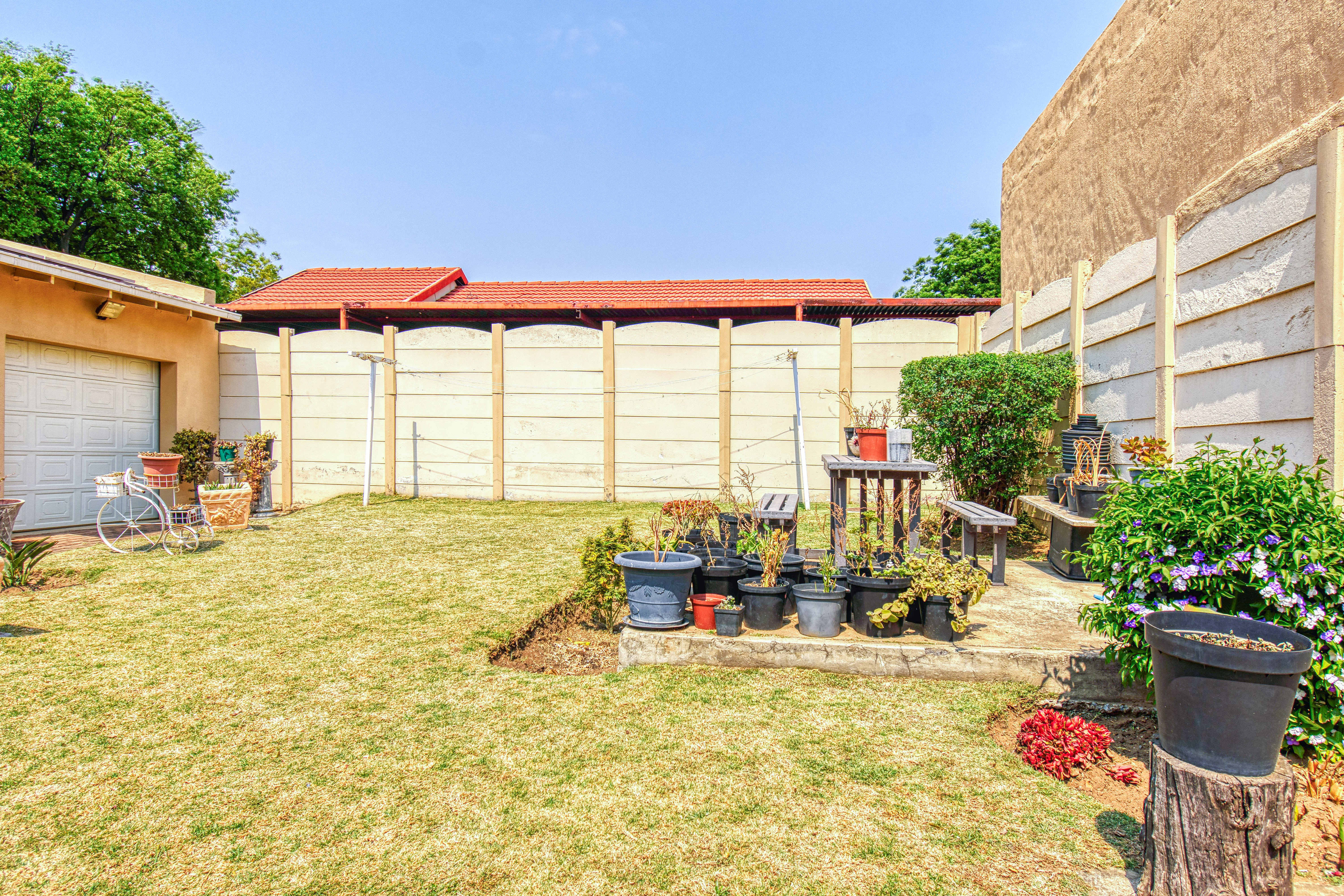 Property Ref No: 25866i.JPG