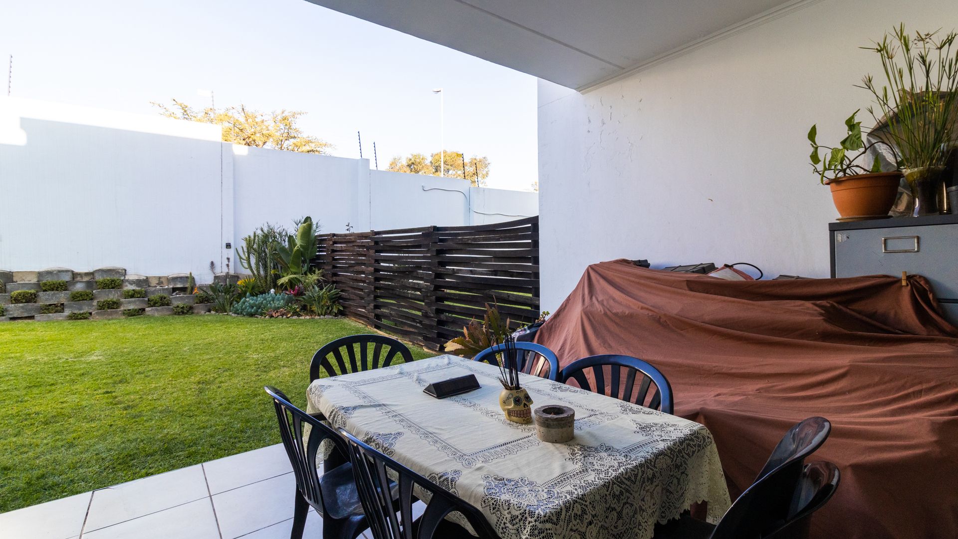 Property Ref No: 25869i.jpg