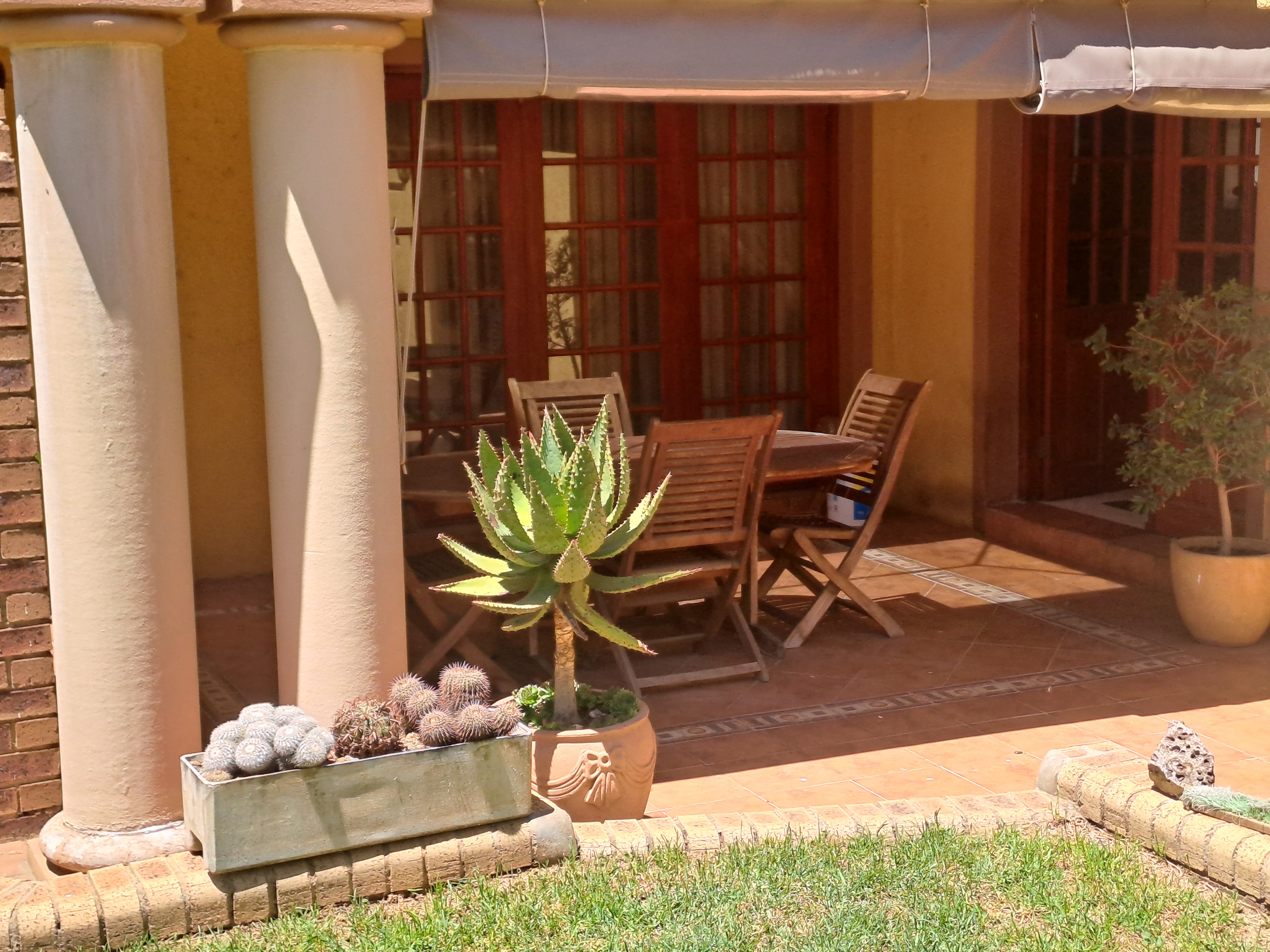 Property Ref No: 25913i.jpg