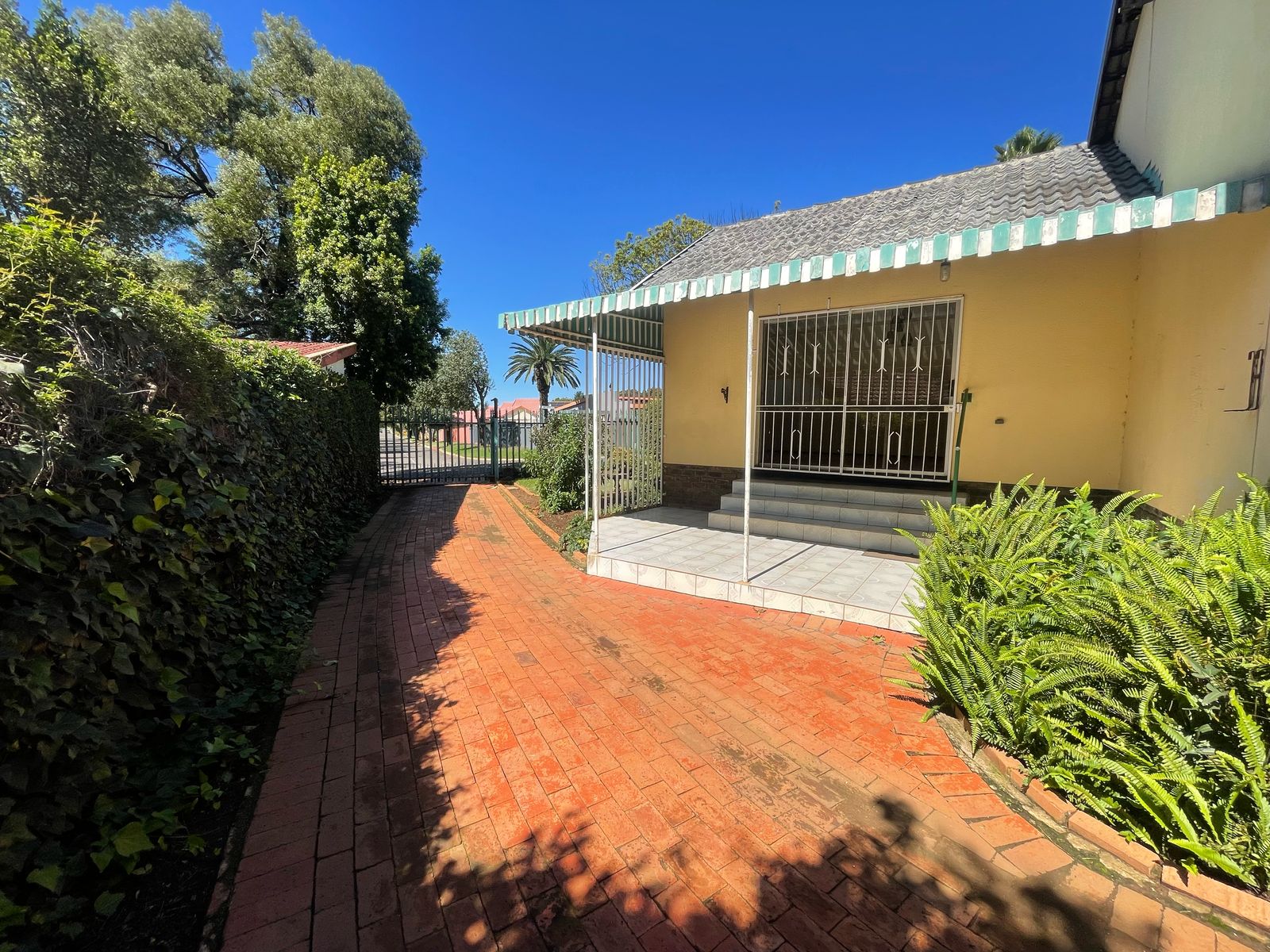 Property Ref No: 25384a.jpg