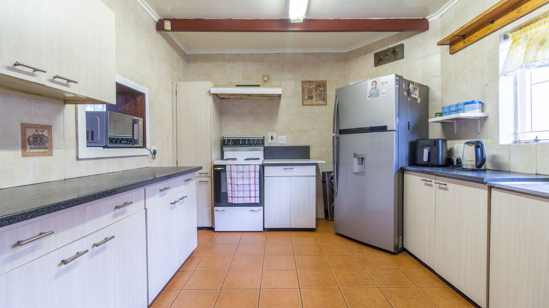 Property Ref No: 25417e.jpg