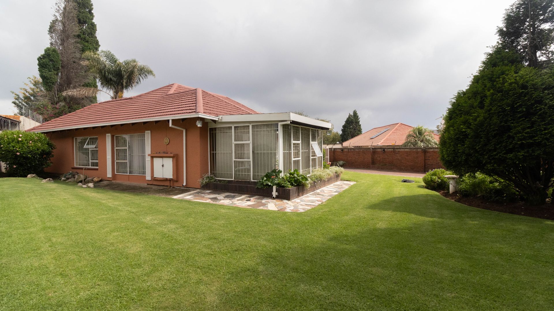 Property Ref No: 25417i.jpg