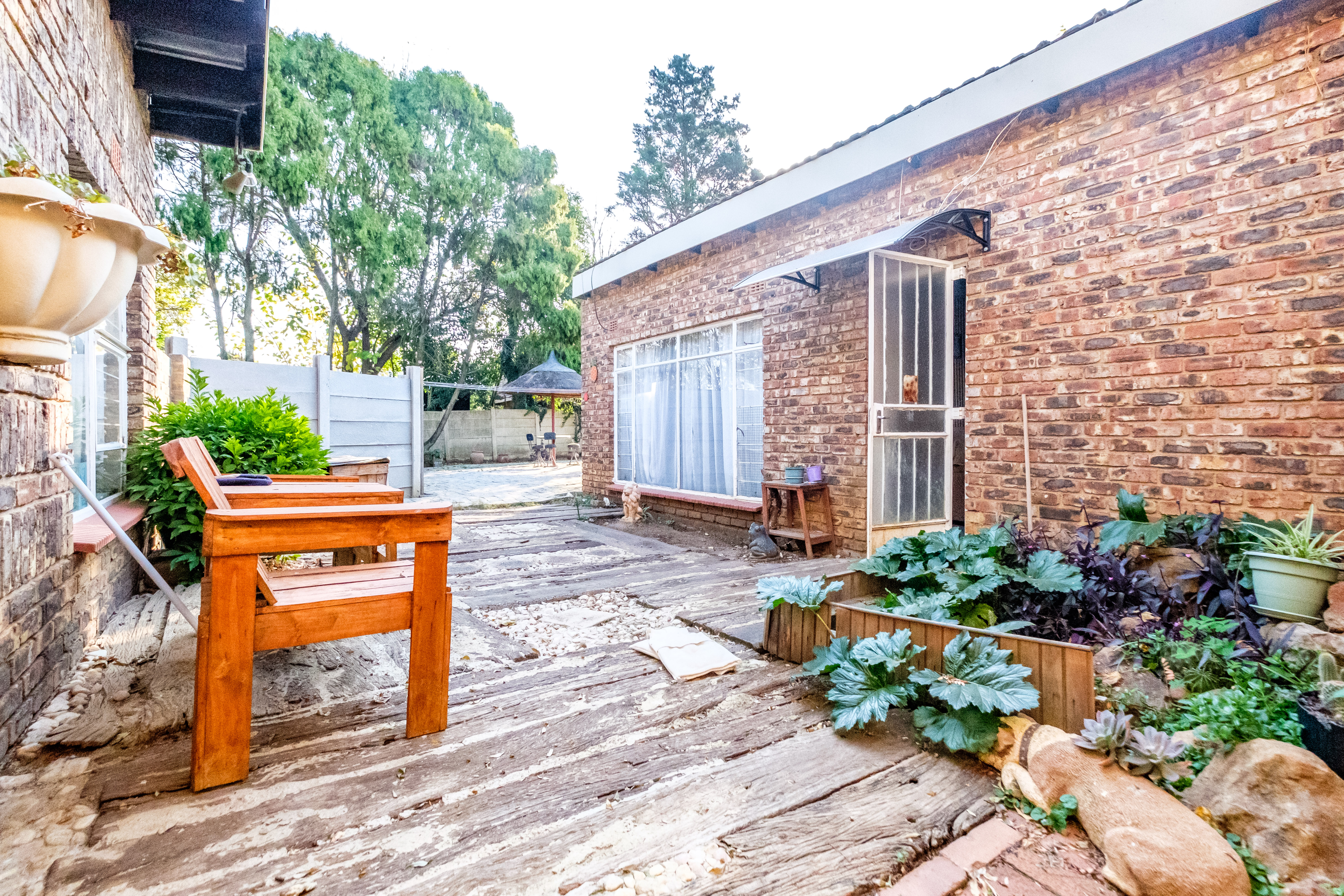 View Property Ref No: 25736