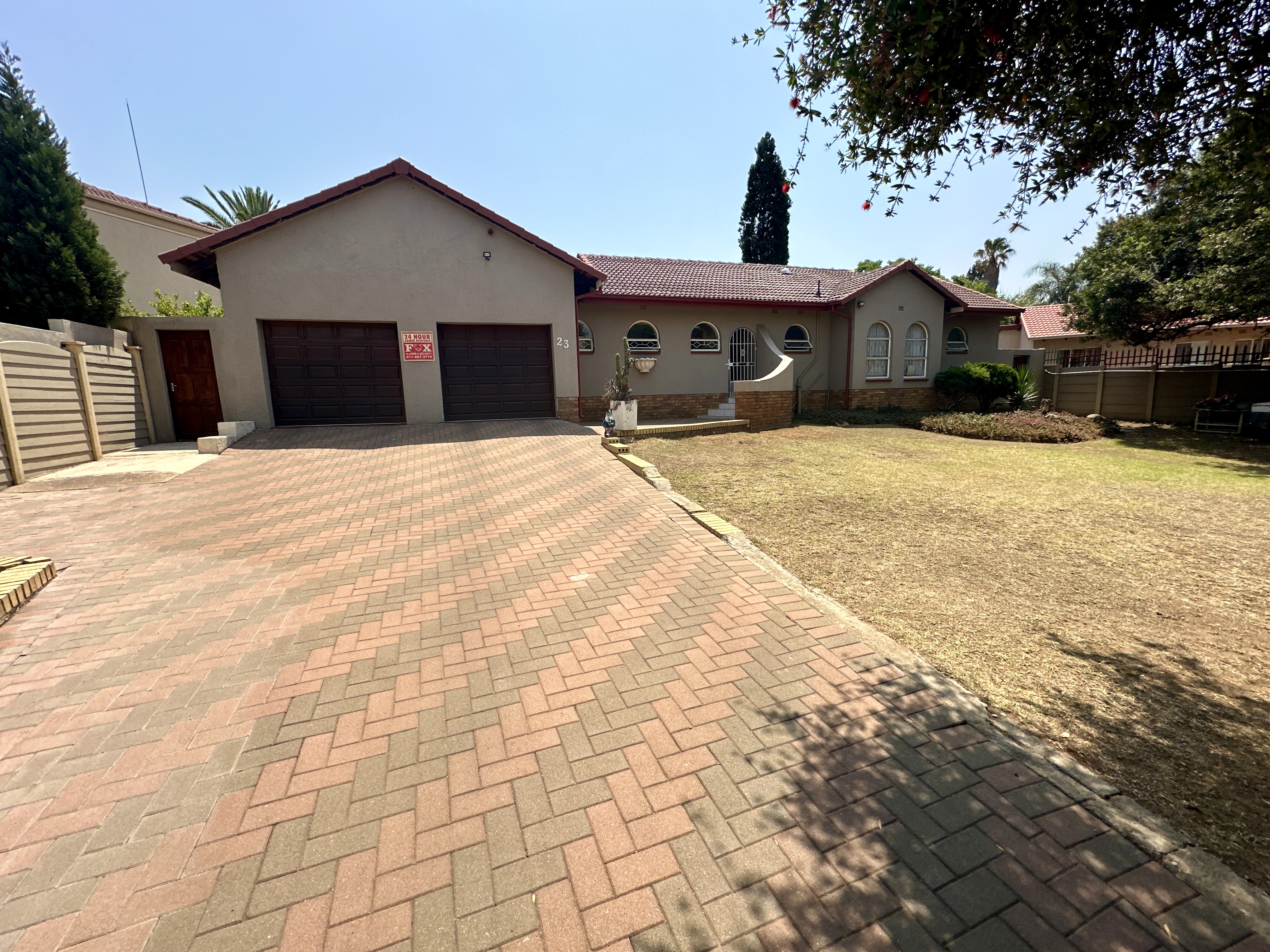 View Property Ref No: 25771