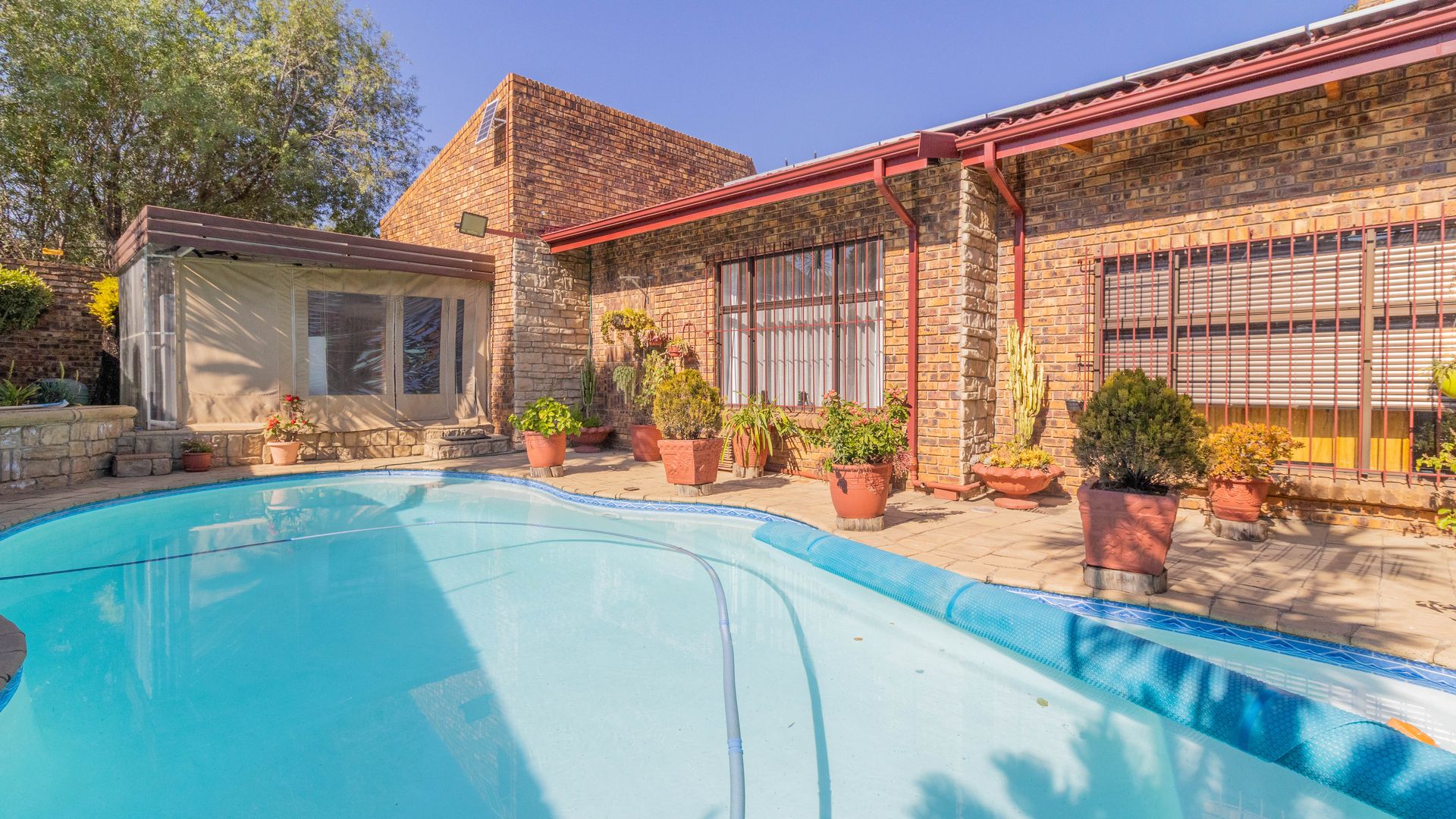 View Property Ref No: 25785