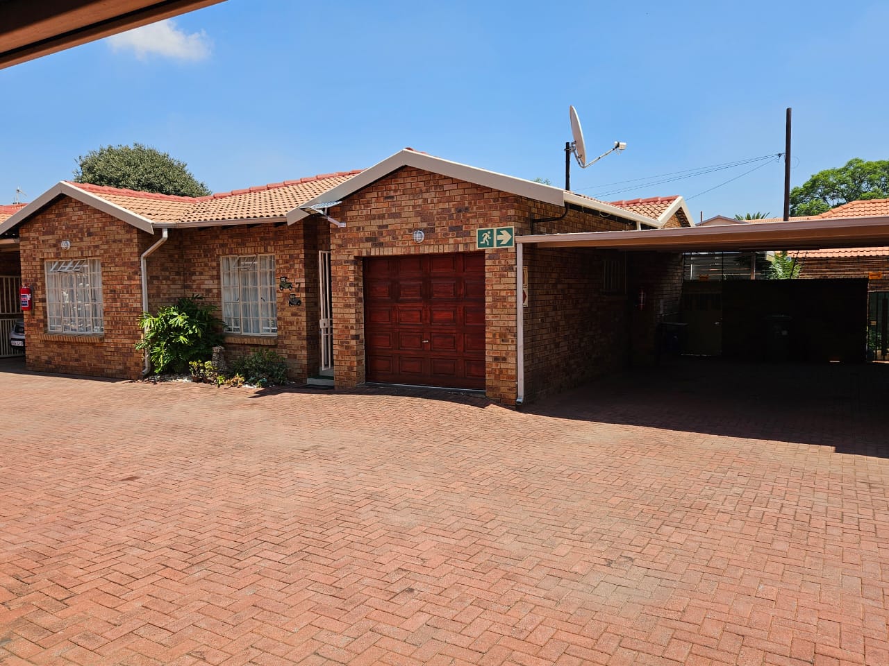 View Property Ref No: 25818